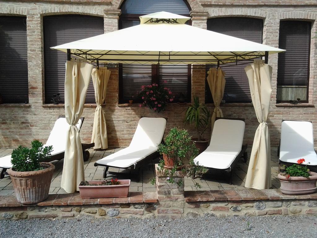 Country house Relais Castelluccio Palusse *