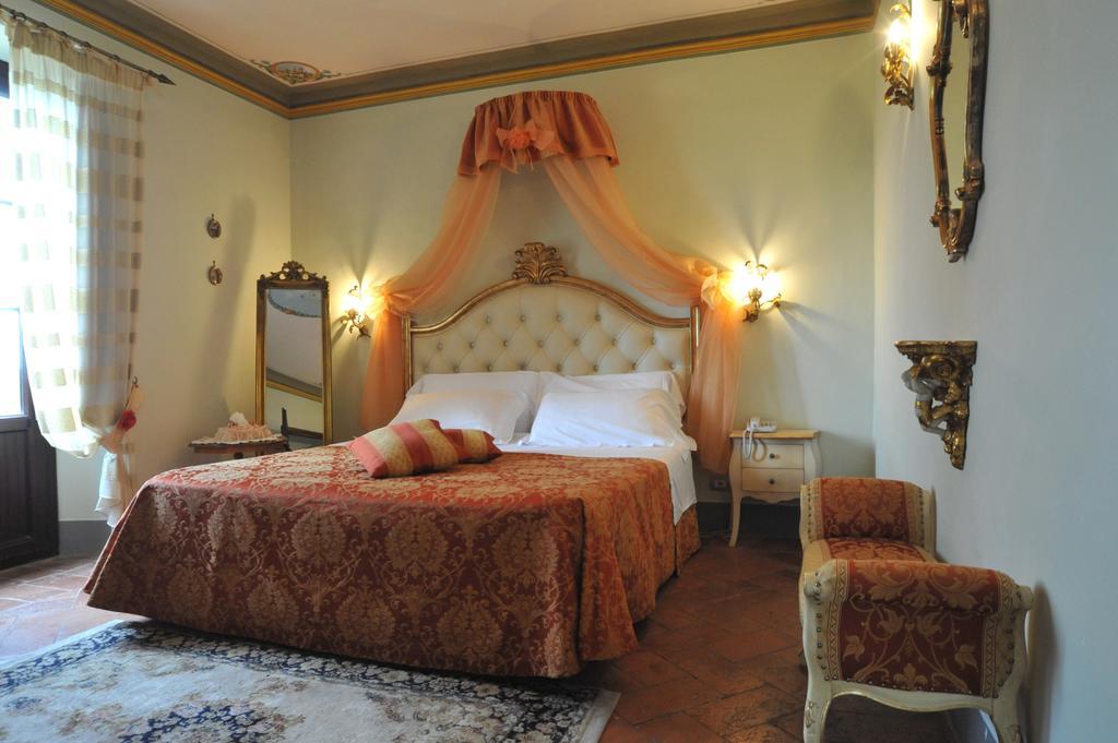 Relais Castelluccio Palusse *