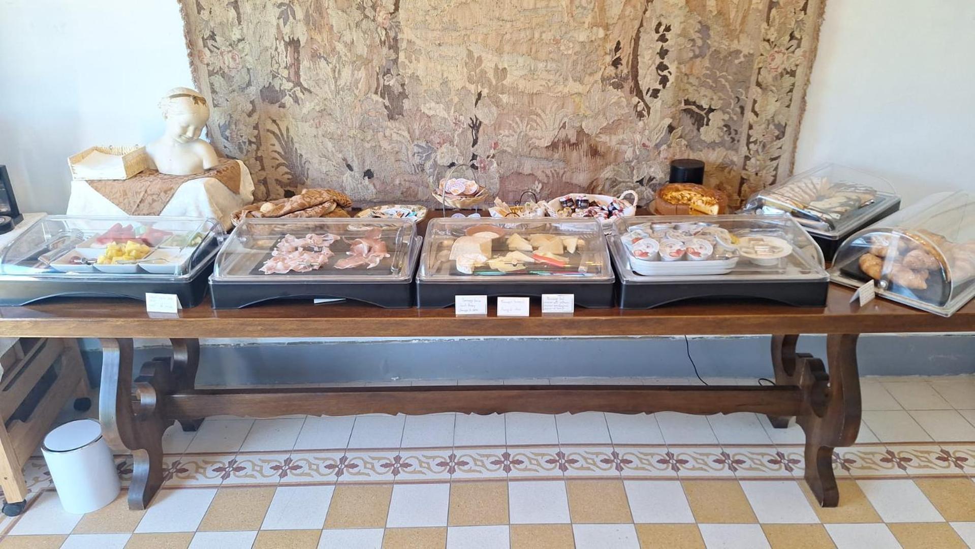 Relais Castelluccio Palusse *