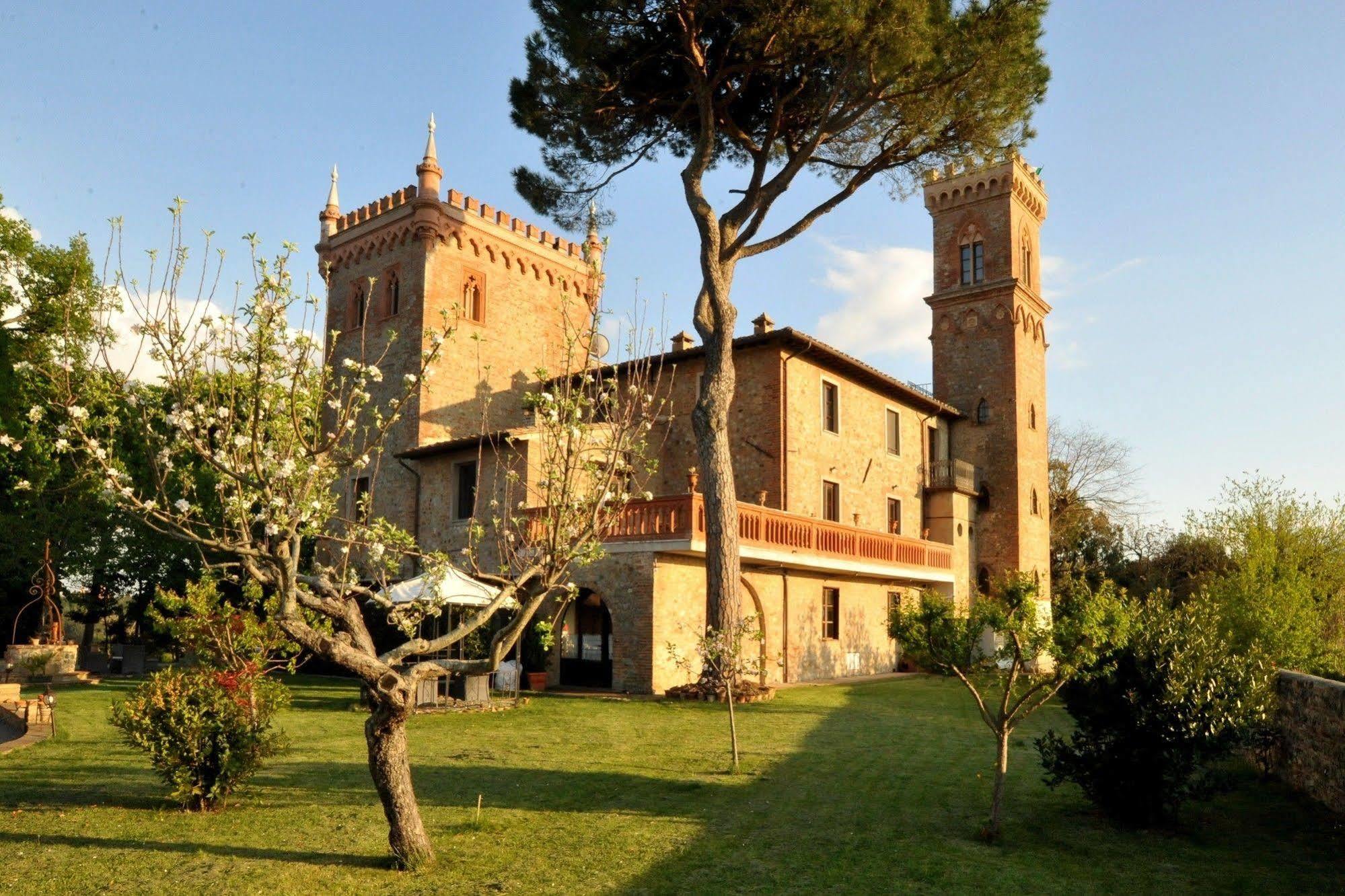 Relais Castelluccio Palusse *