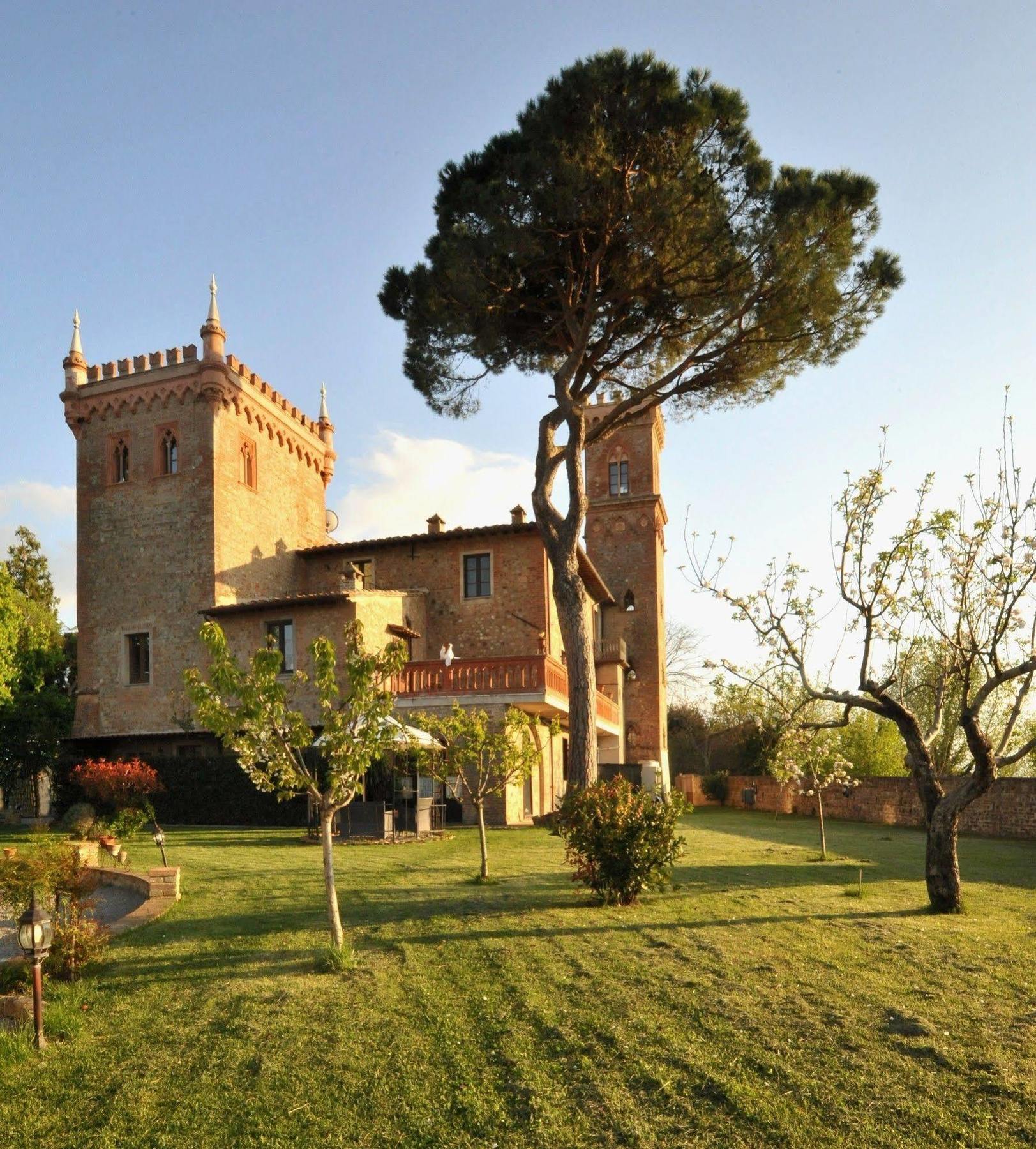 Relais Castelluccio Palusse *